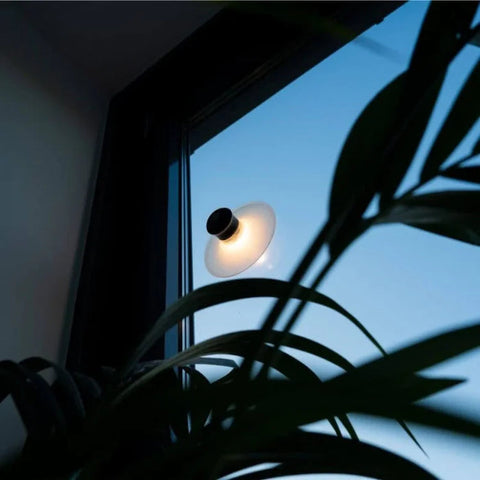 Oplaadbare zuignaplamp