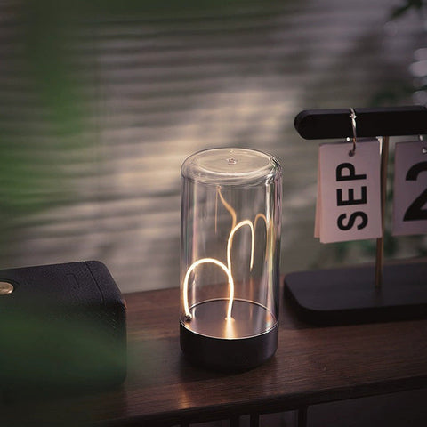 Moderne eenvoudige magnetische mini tafellamp