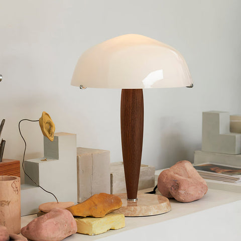 Herman Tafellamp | Artistiek ontwerp geïnspireerd door literaire grootheid