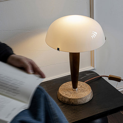 Herman Tafellamp | Artistiek ontwerp geïnspireerd door literaire grootheid