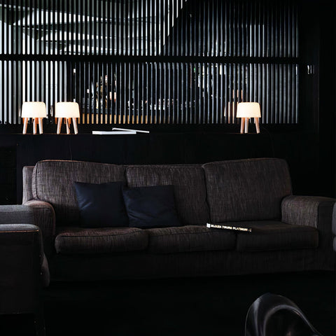 Melk tafellamp | Tijdloos design met verstelbare verlichting
