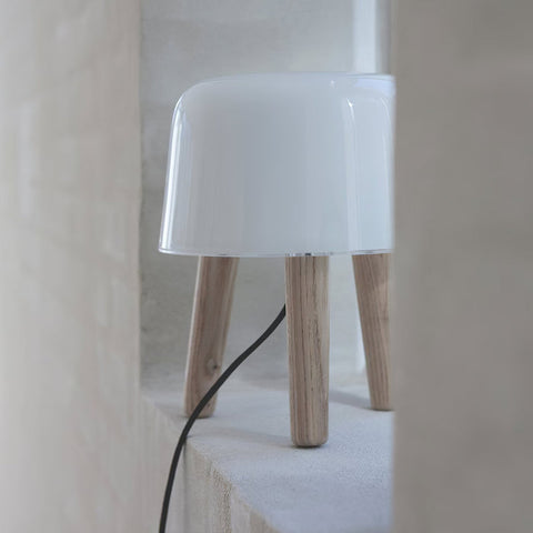 Melk tafellamp | Tijdloos design met verstelbare verlichting