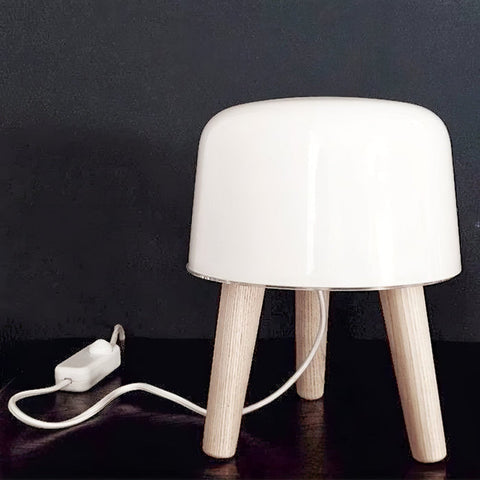 Melk tafellamp | Tijdloos design met verstelbare verlichting