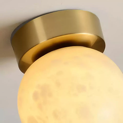 Moon Glow Alabaster Plafondlamp | Elegante messing &amp; zachte LED-ambiance
