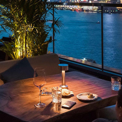 Luxe tafellamp voor cafés en restaurants | Dimbaar en energiezuinig