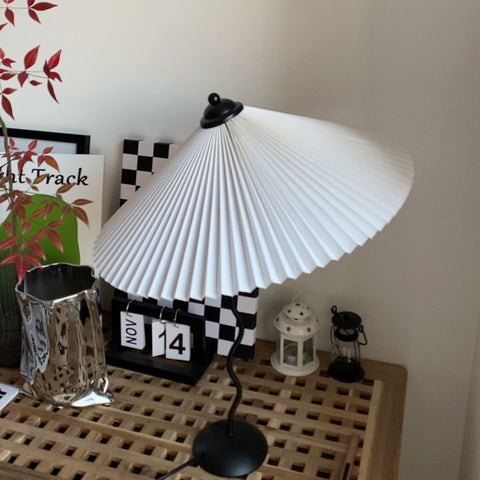 Squiggle tafellamp | Gedurfde esthetiek en zacht licht