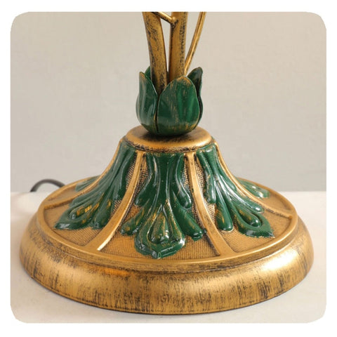 Vintage Franse Bloemen Tafellamp | Elegante Warme Verlichting voor Woondecoratie