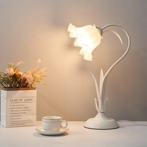 Vintage verstelbare bloemen tafellamp