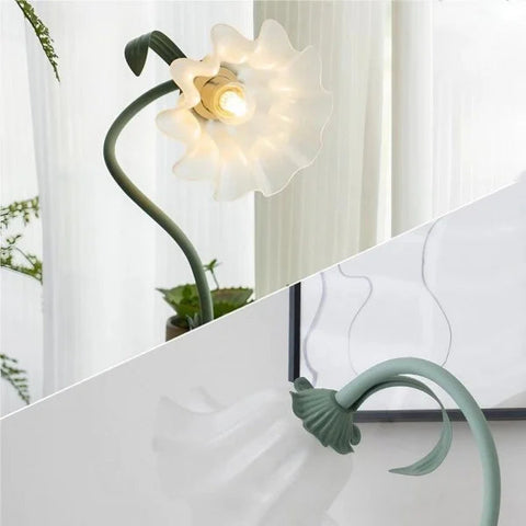 Vintage verstelbare bloemen tafellamp